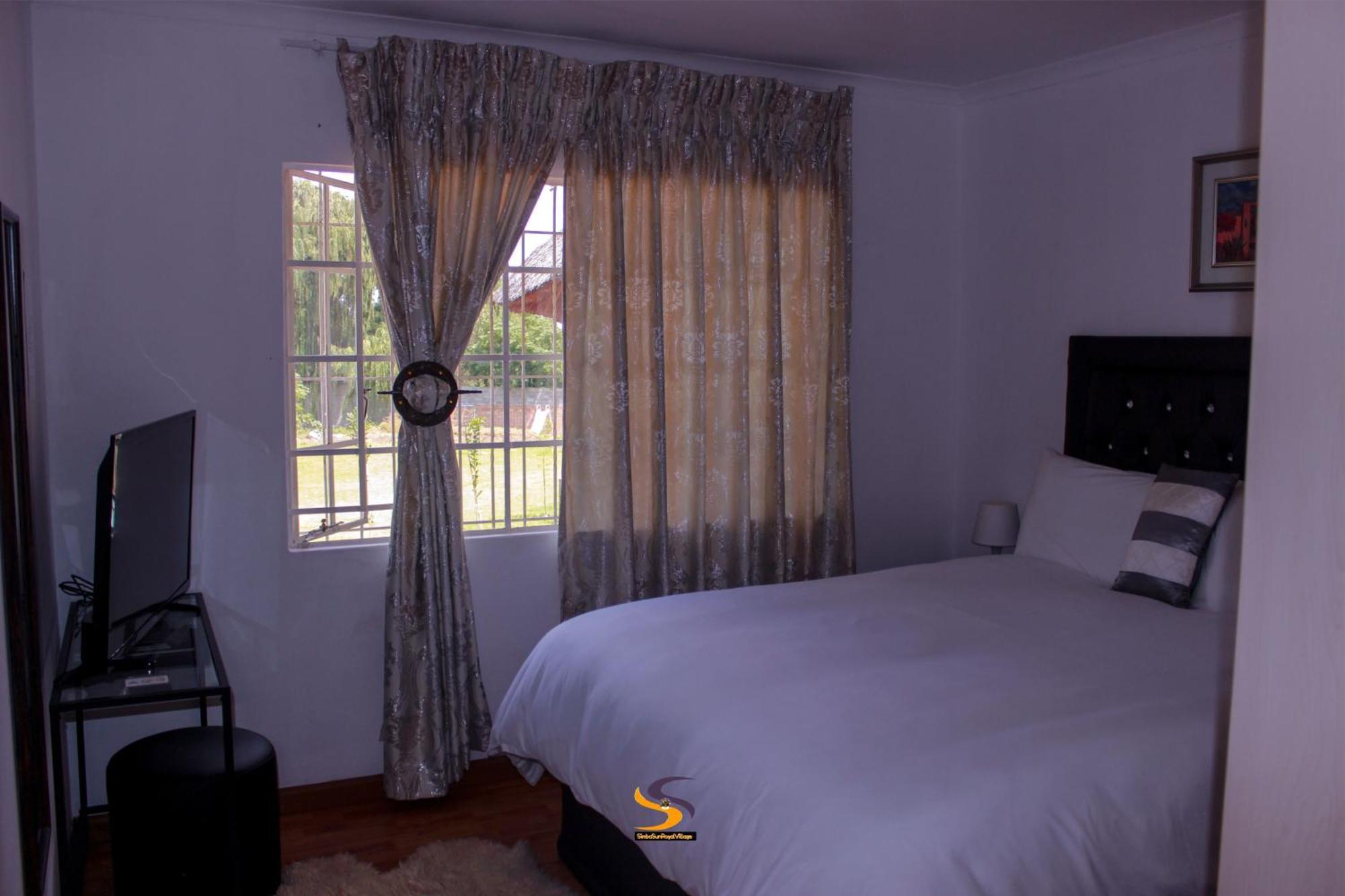Simbasun Cottages Midrand Bagian luar foto