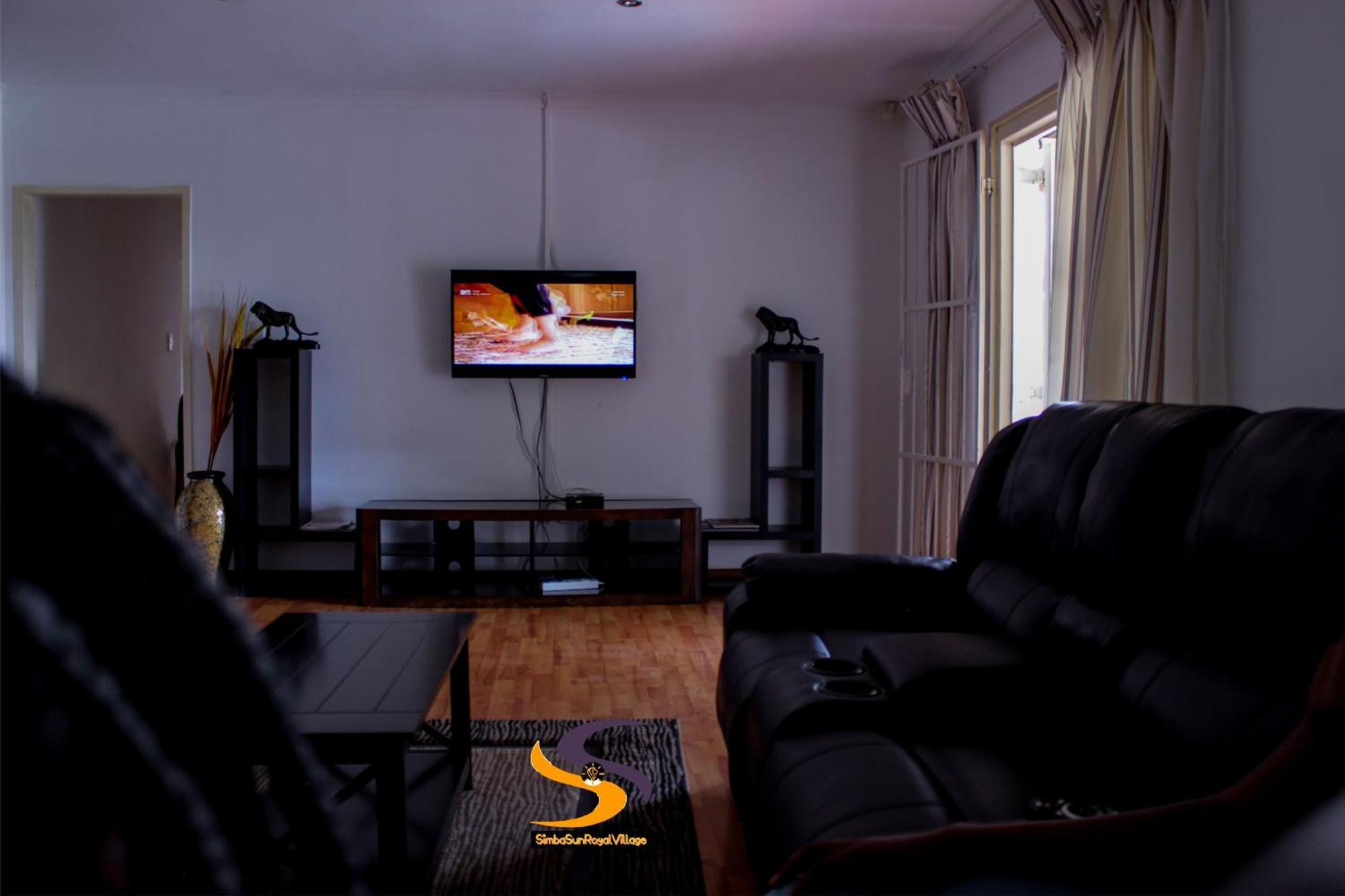 Simbasun Cottages Midrand Bagian luar foto