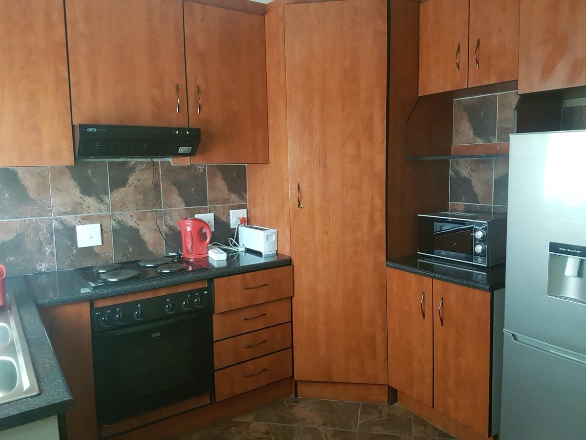 Simbasun Cottages Midrand Bagian luar foto