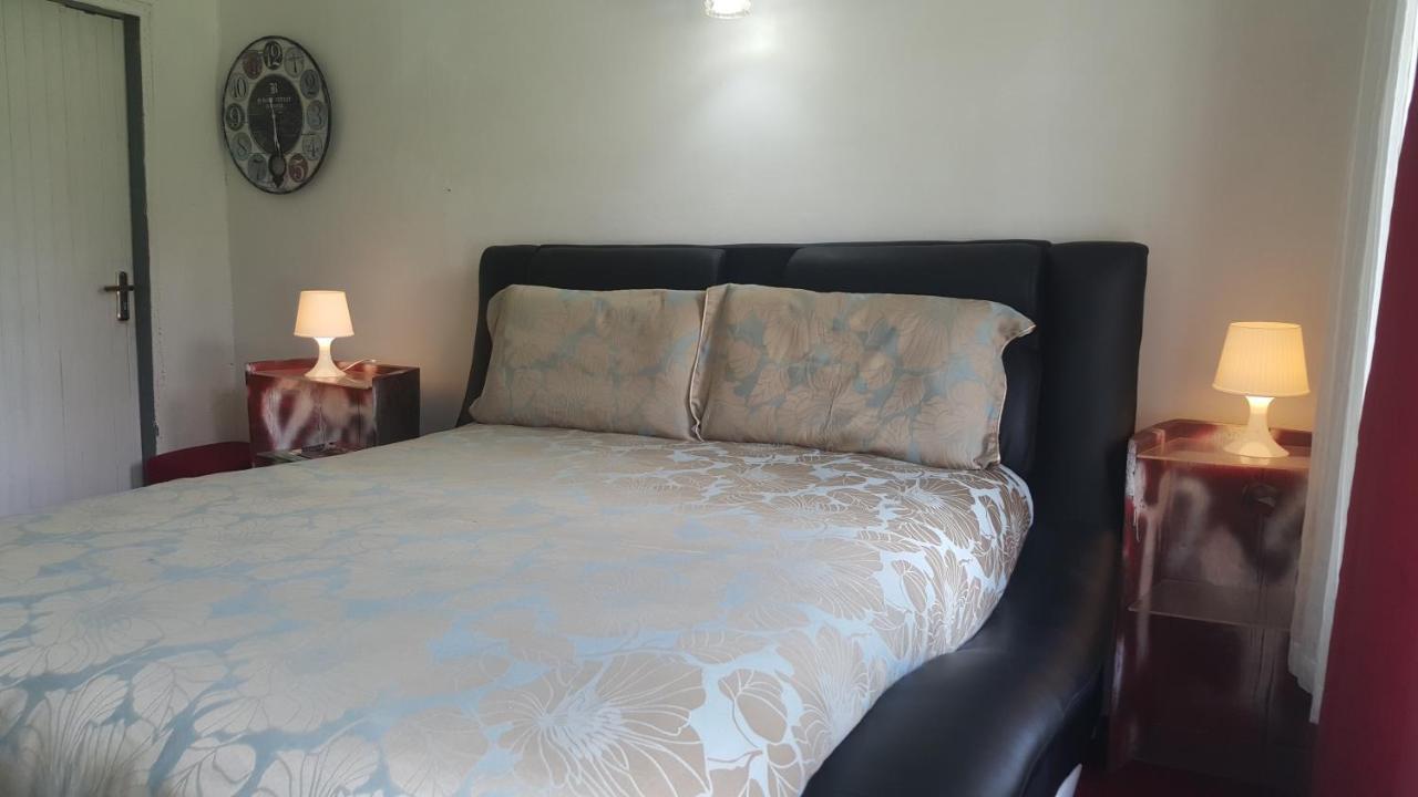 Simbasun Cottages Midrand Bagian luar foto