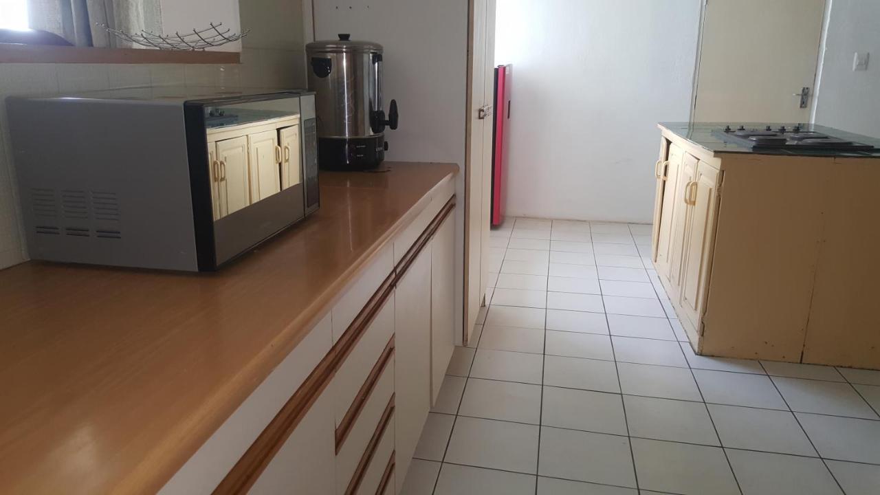 Simbasun Cottages Midrand Bagian luar foto